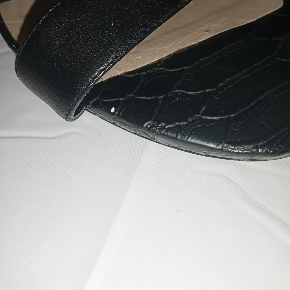 Size 8 1/2 Guess black python heels